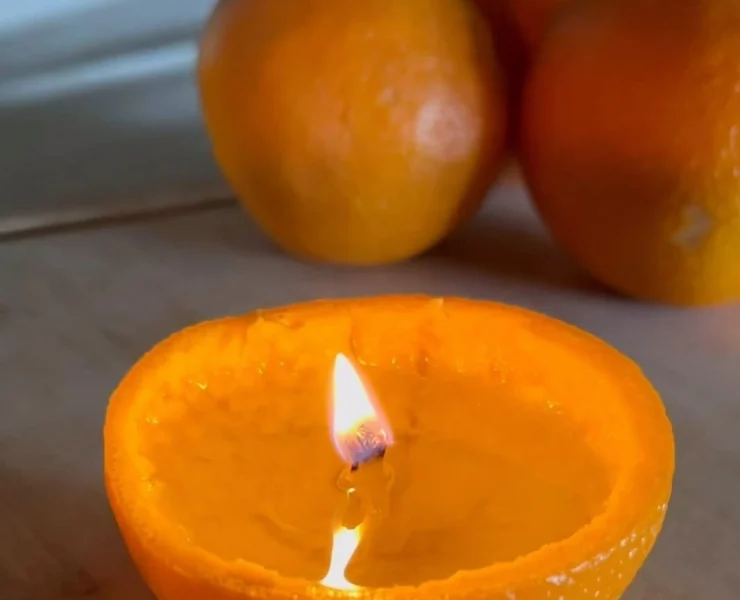 svijeća od kore narandže