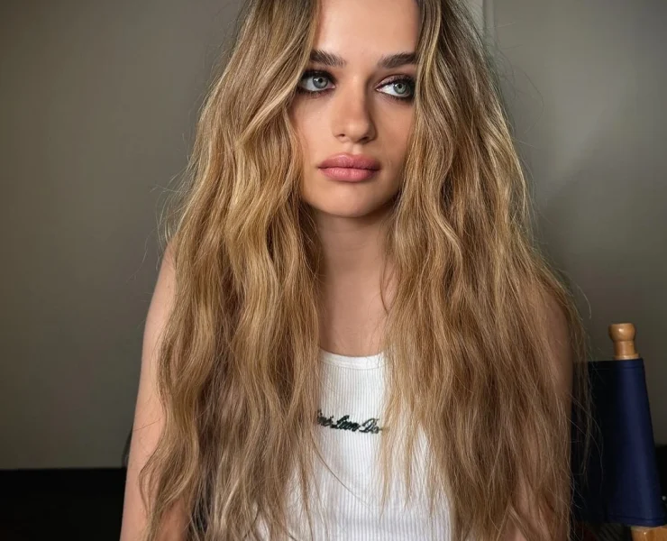 joey king, nirvana talasi, frizura