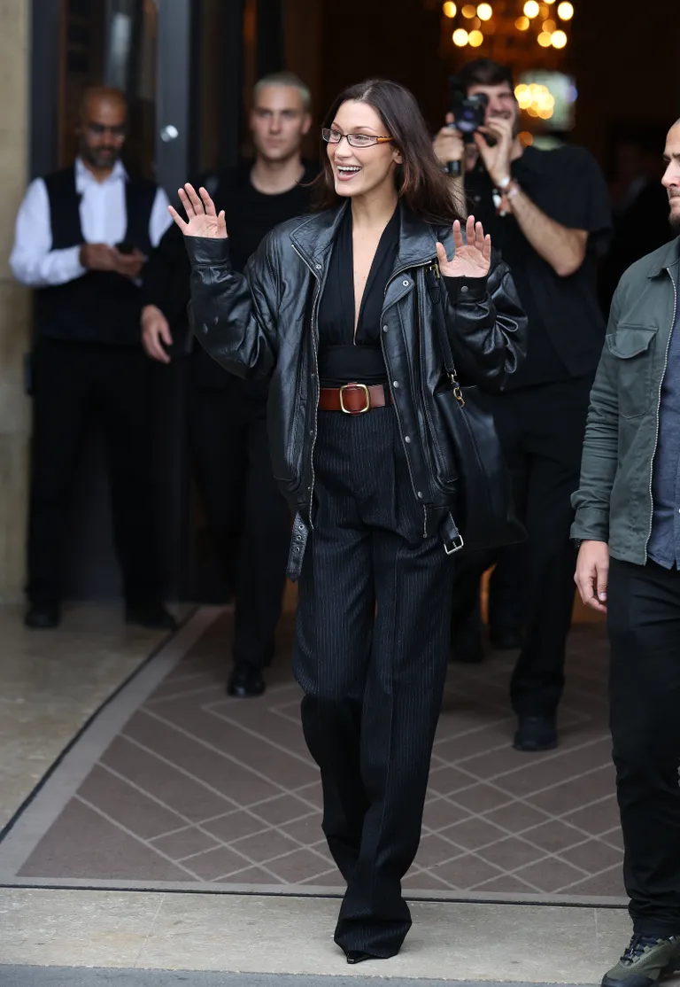 bella hadid kožna bomber jakna