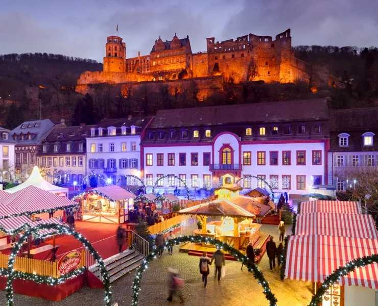 Heidelberg, The castle overlooks the Christmas market on Karlsplatz