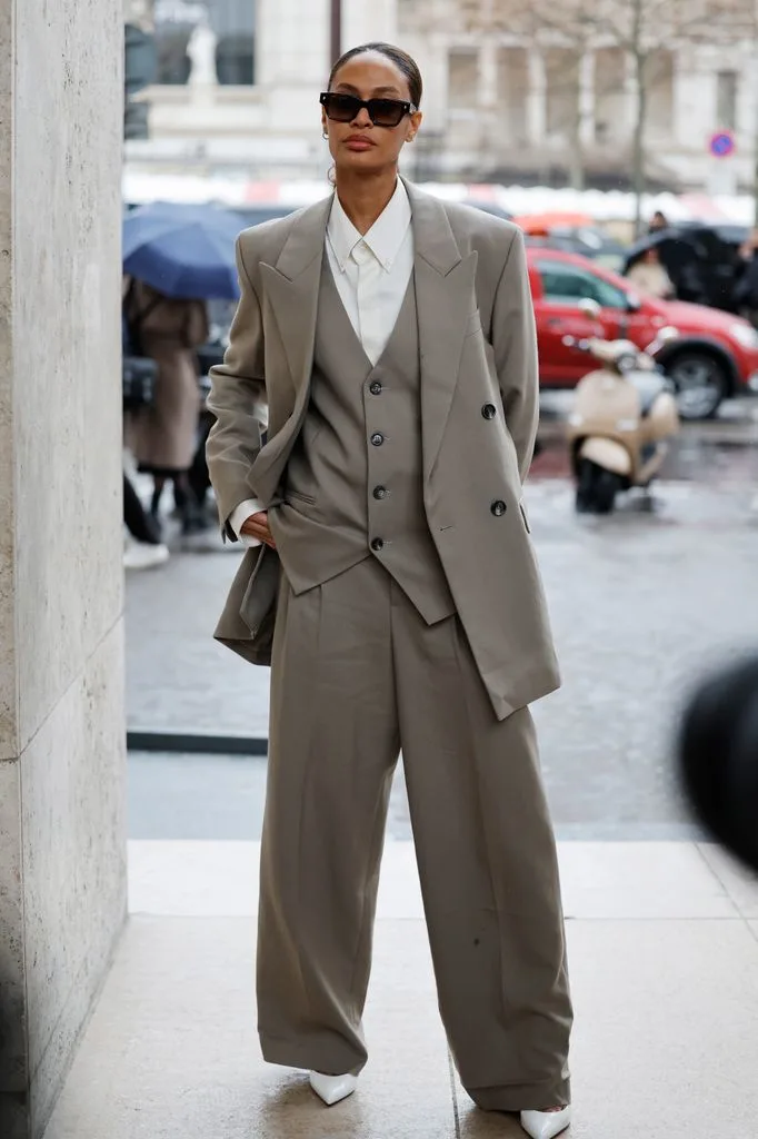 Joan Smalls paris street style_houte couture 2025