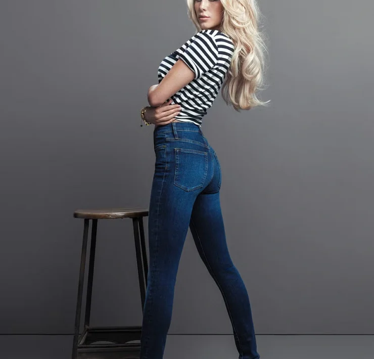 alix earle skinny jeans