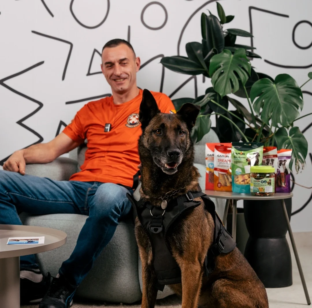 Woofcast, Almir Tabaković (Elvir Pandžić)